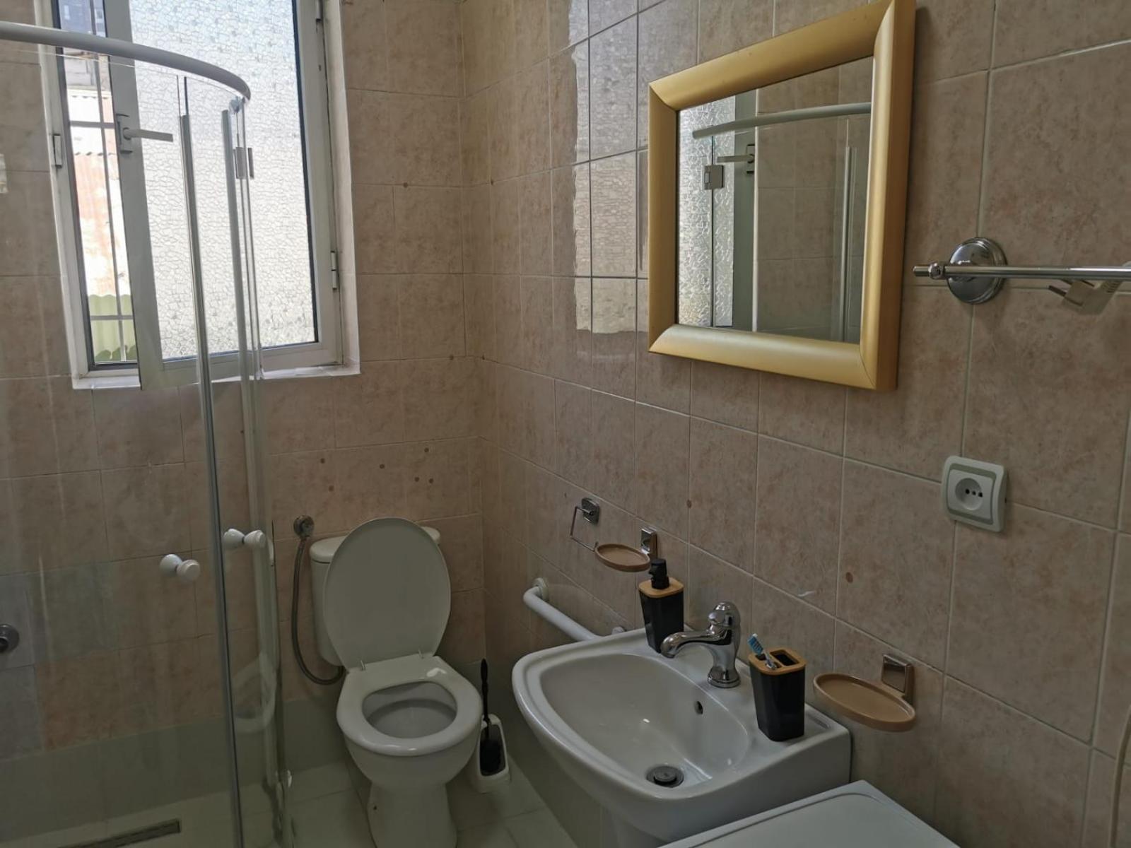 Gm Tirana Hostel Luaran gambar