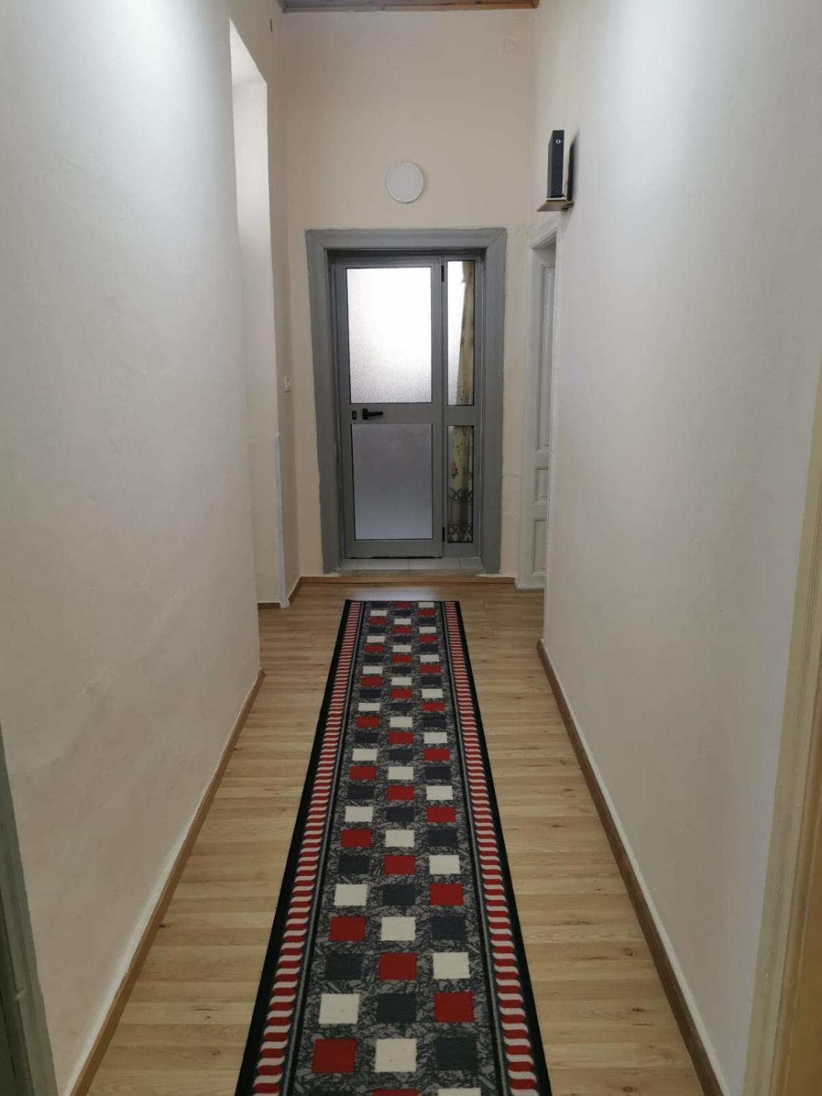 Gm Tirana Hostel Luaran gambar